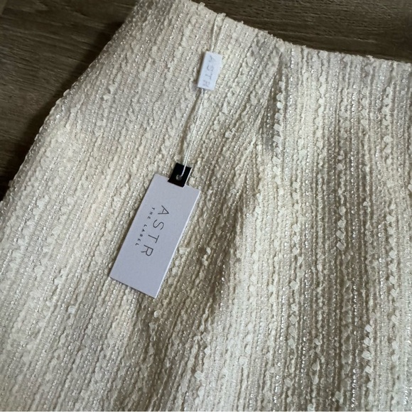Women's NWT ASTR the Label Covina Matching Cream Tweed Skirt and Blazer Set - Picture 4 of 16